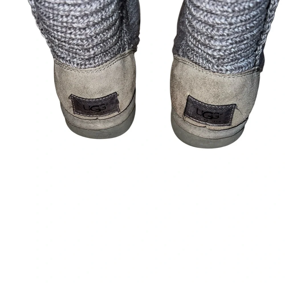 Ugg Classic Cozy Gray Knit Boots Size 8